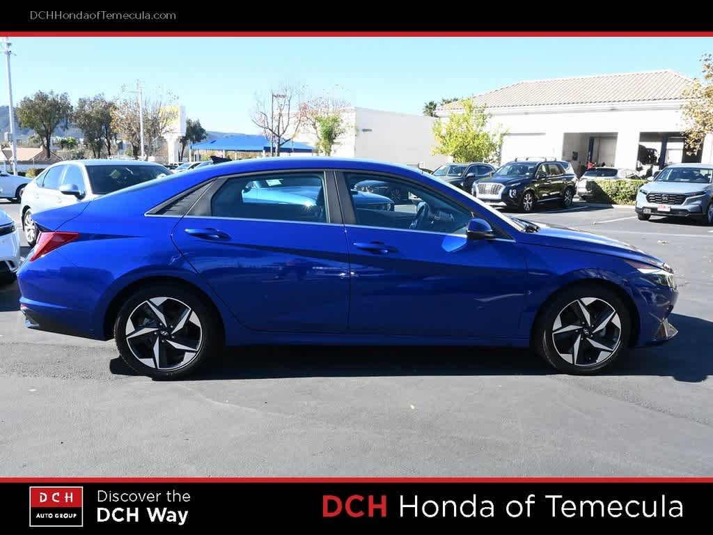 Thumbnail: 2022 Hyundai Elantra - 5