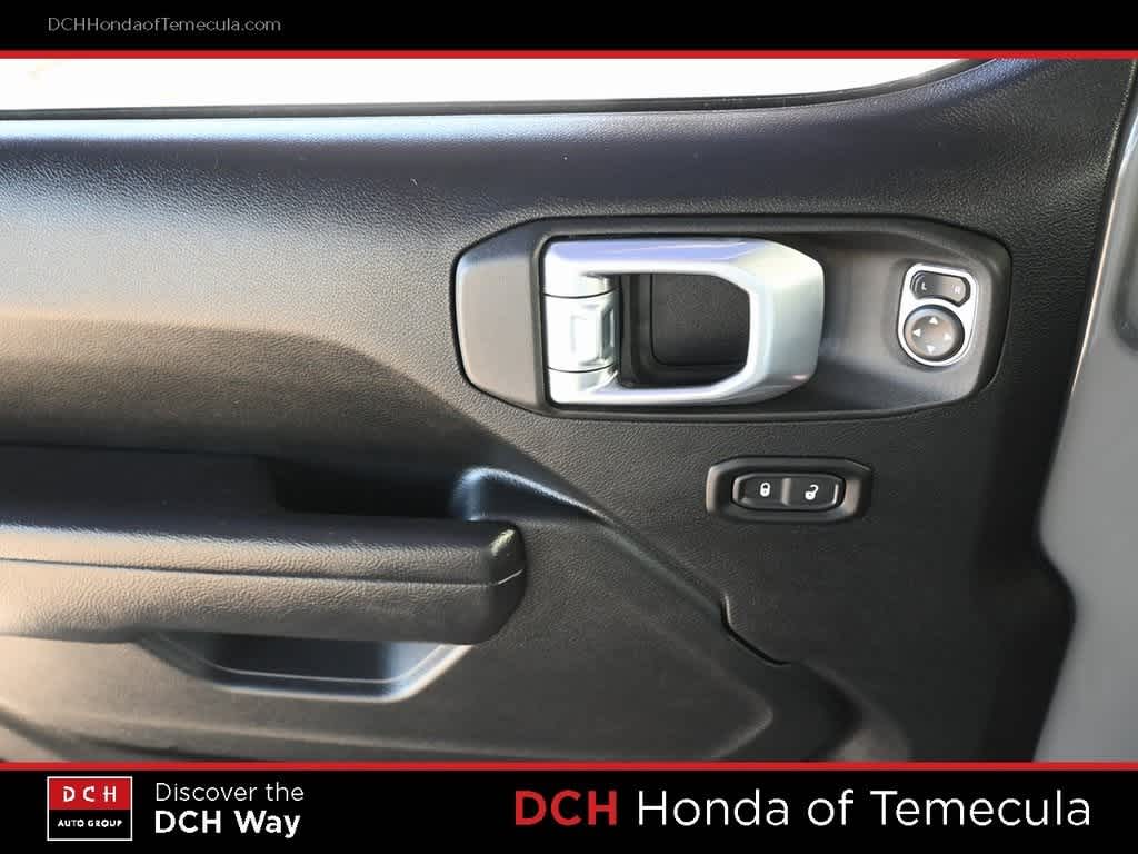 Thumbnail: 2022 Jeep Gladiator - 16