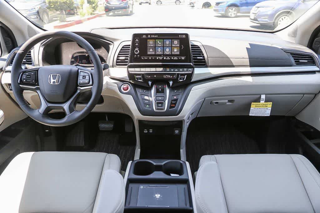 Thumbnail: 2026 Honda Odyssey - 14