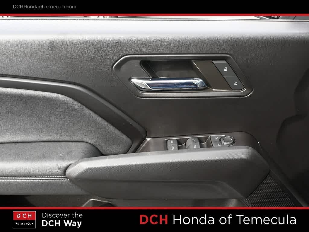 Thumbnail: 2024 Chevrolet Colorado - 16