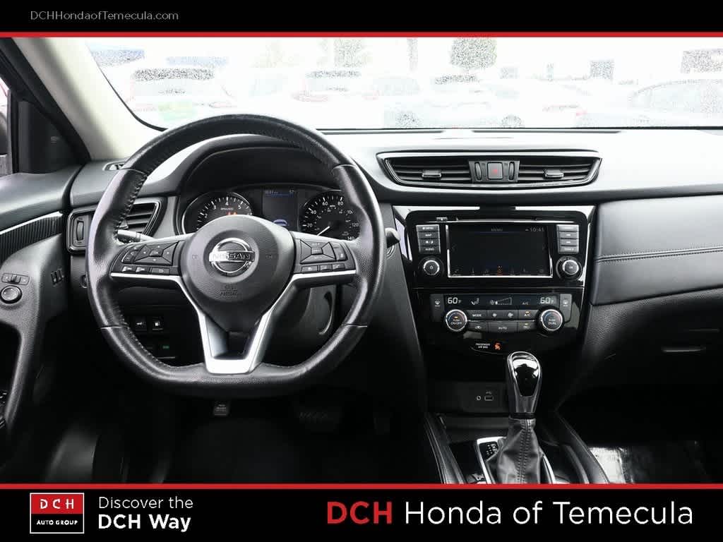 Thumbnail: 2018 Nissan Rogue - 8