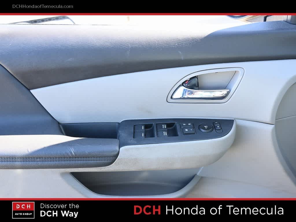2017 Honda Odyssey SE 15