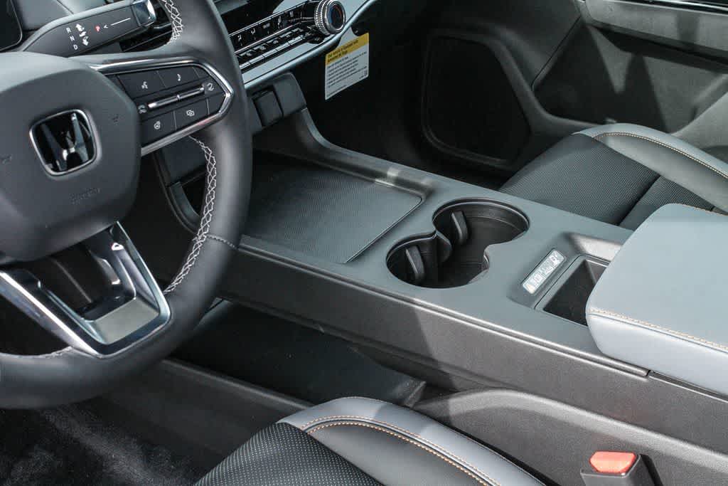 Thumbnail: 2026 Honda Prologue - 17