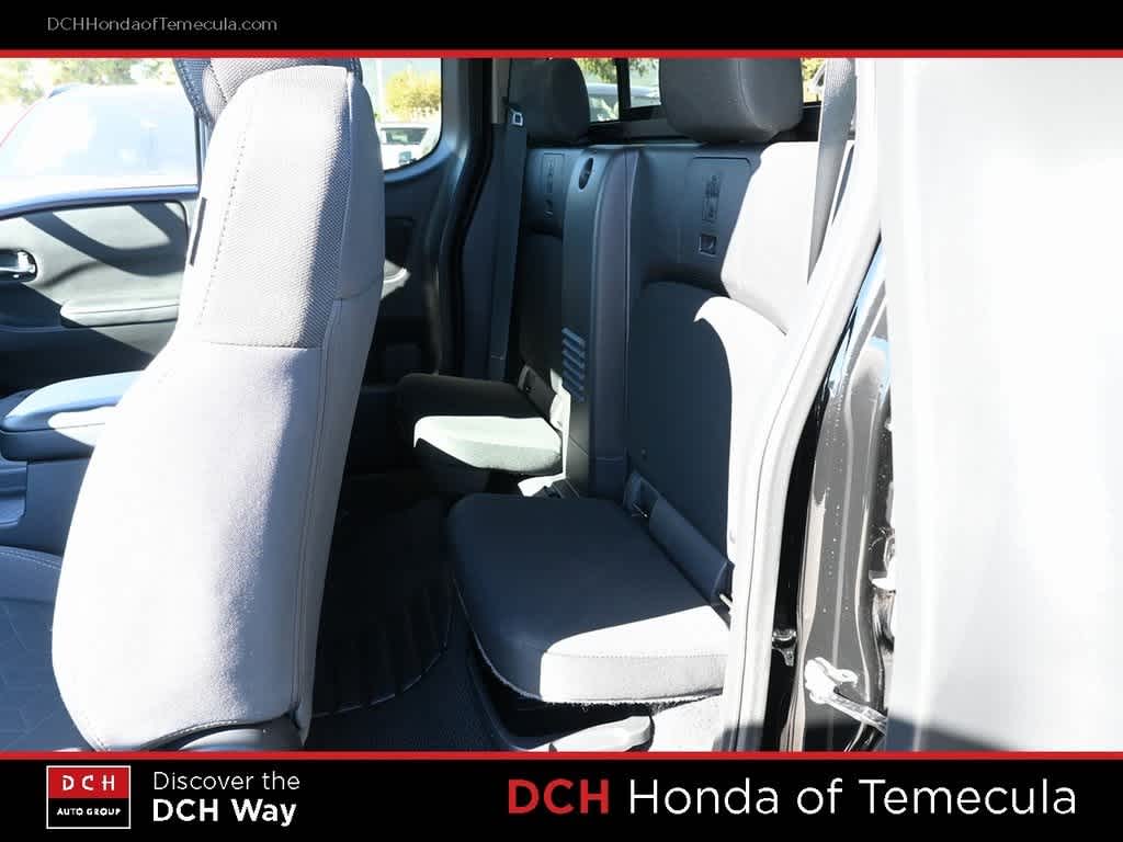 Thumbnail: 2025 Nissan Frontier - 19