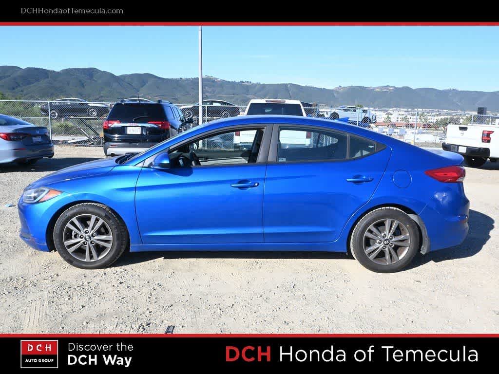 Thumbnail: 2017 Hyundai Elantra - 4