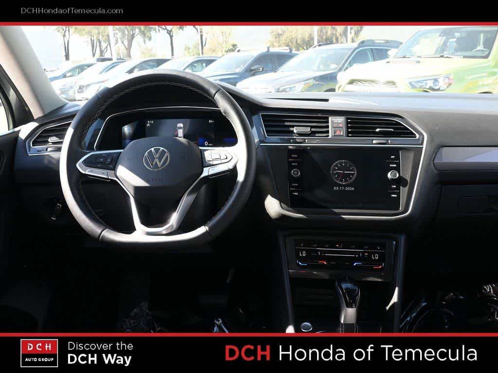 Thumbnail: 2023 Volkswagen Tiguan - 8