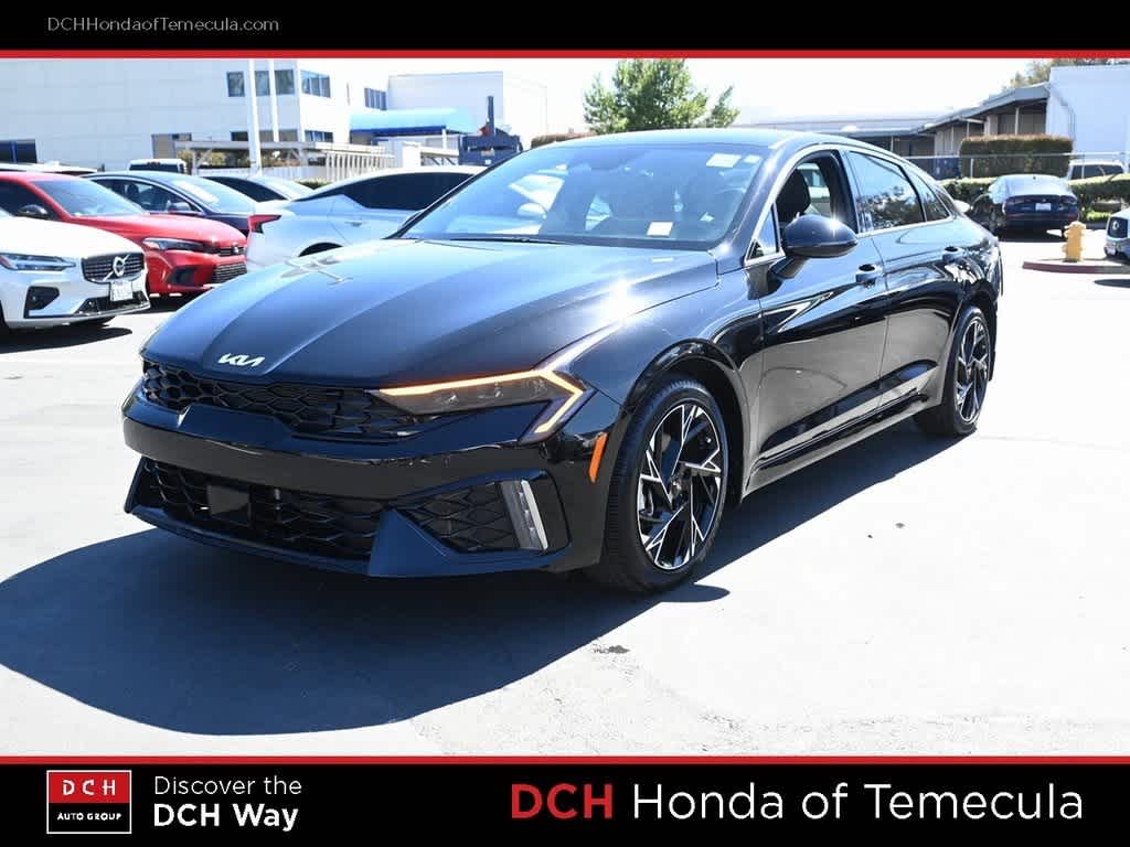 Thumbnail: 2025 Kia K5 - 1