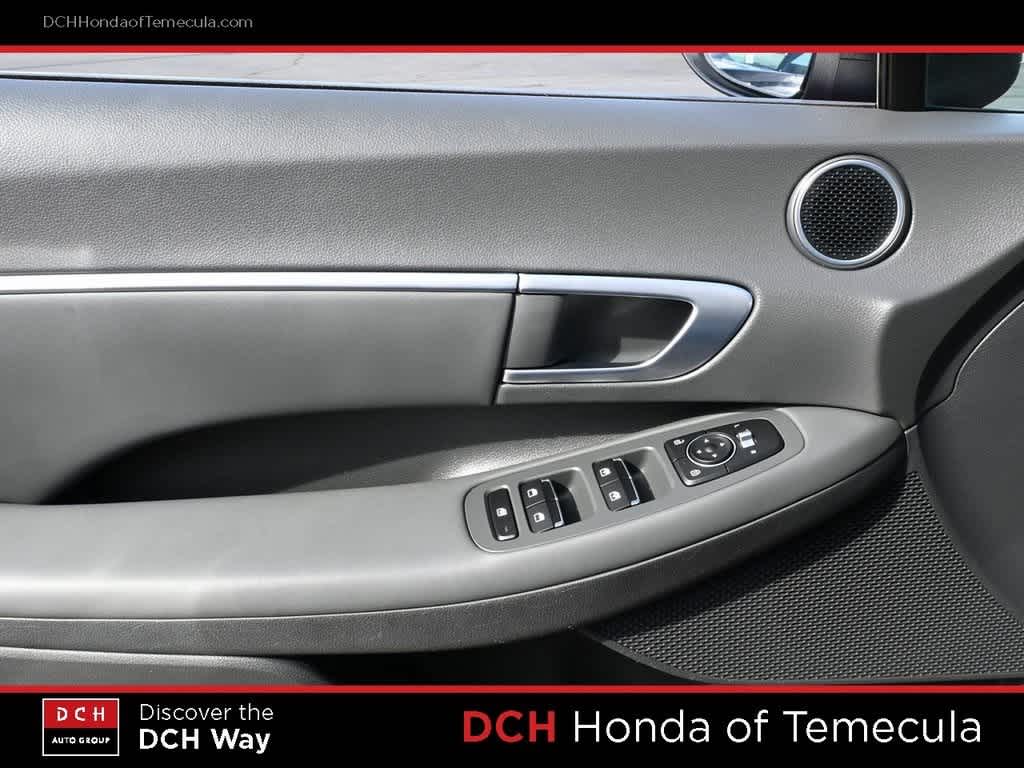 Thumbnail: 2021 Hyundai Sonata - 16