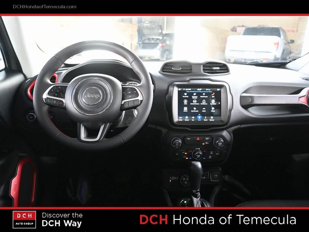 Thumbnail: 2023 Jeep Renegade - 8