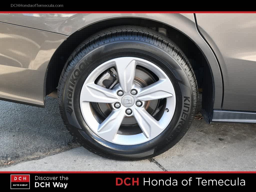 Thumbnail: 2020 Honda Odyssey - 25