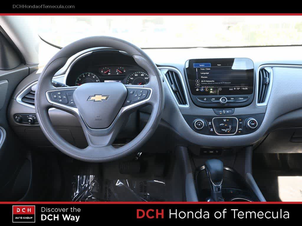 Thumbnail: 2022 Chevrolet Malibu - 8