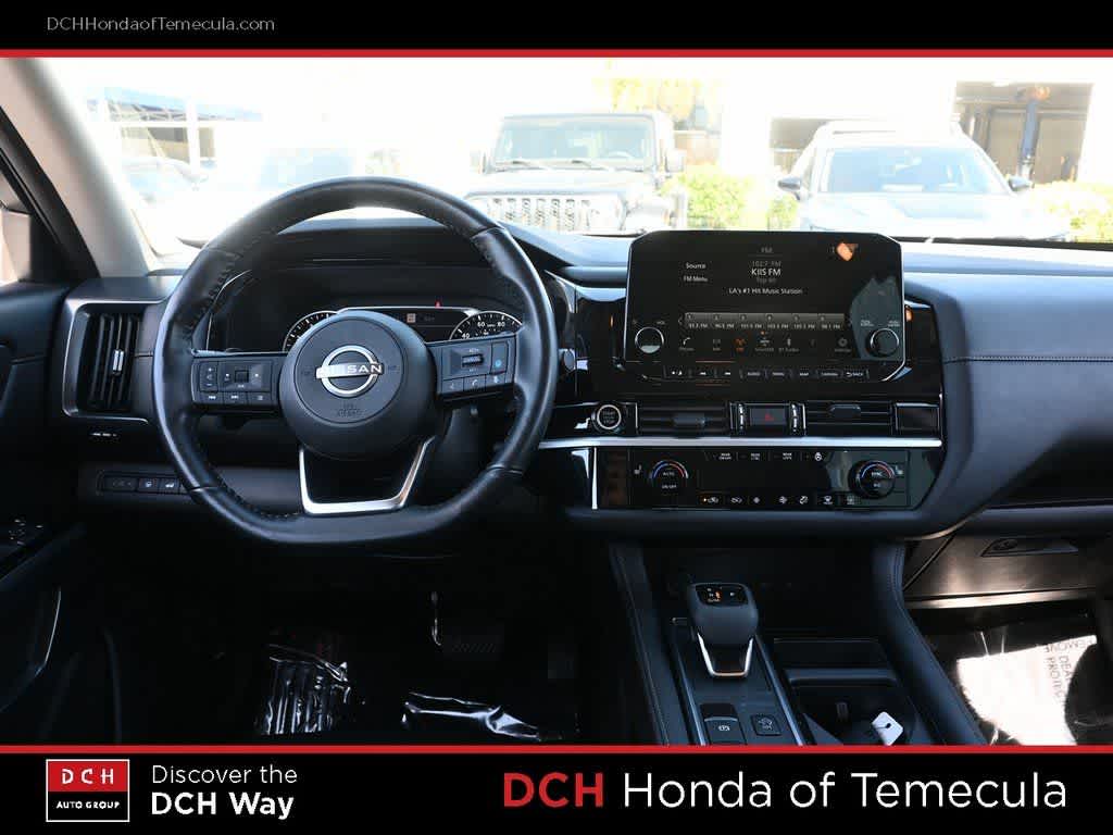 Thumbnail: 2024 Nissan Pathfinder - 8