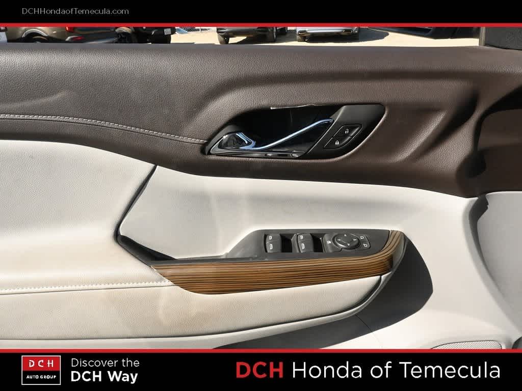 Thumbnail: 2022 GMC Acadia - 15