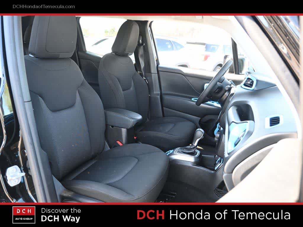 Thumbnail: 2022 Jeep Renegade - 21