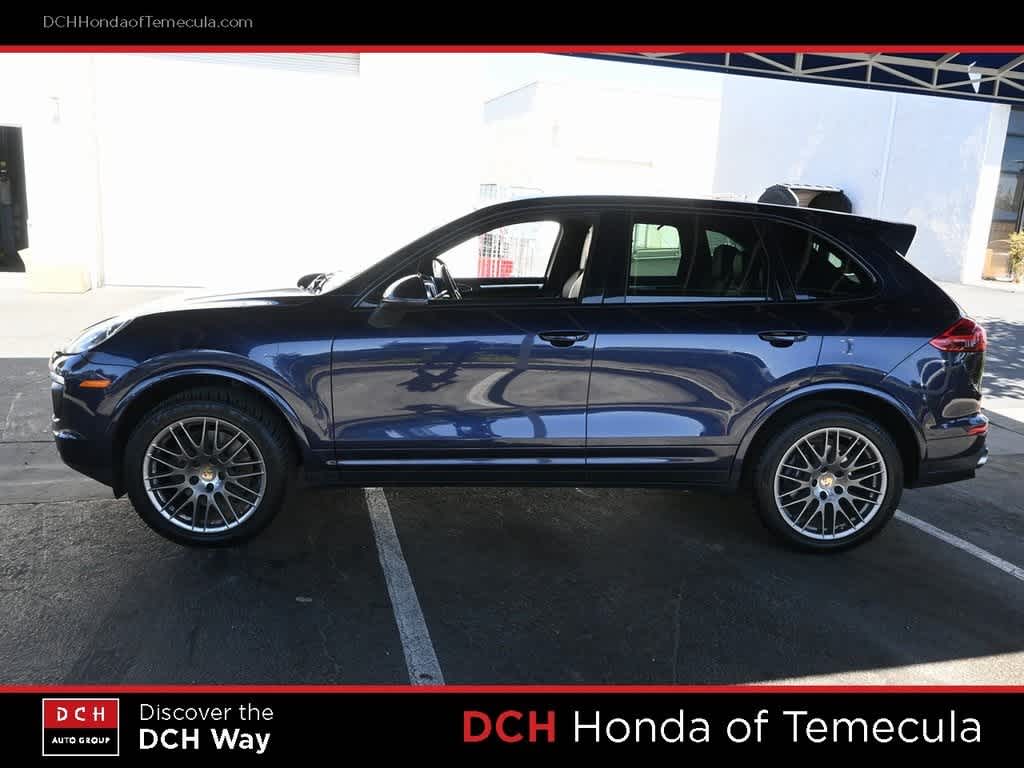 Thumbnail: 2017 Porsche Cayenne - 4