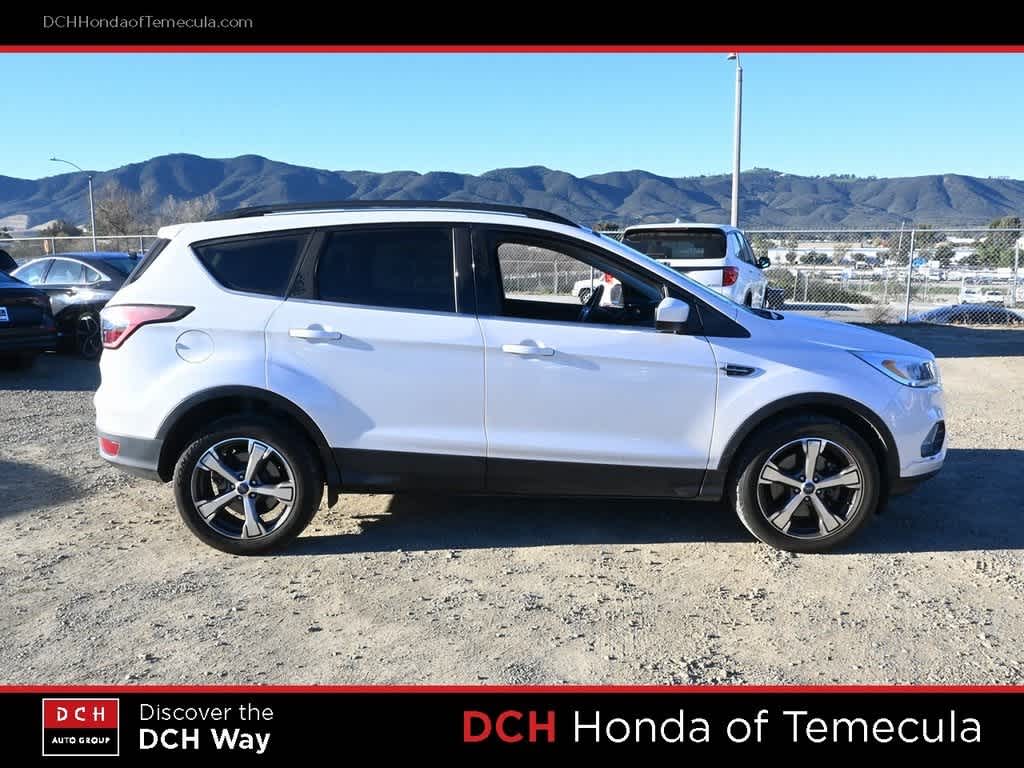 Thumbnail: 2017 Ford Escape - 5