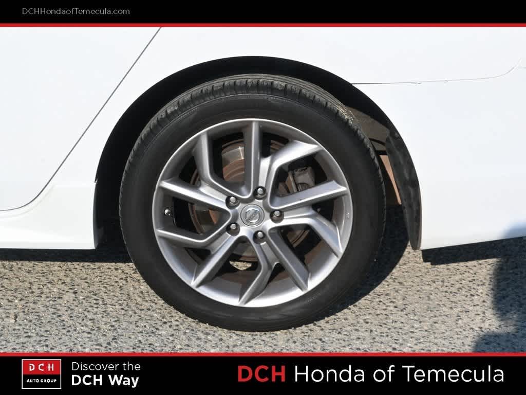 Thumbnail: 2014 Nissan Sentra - 22