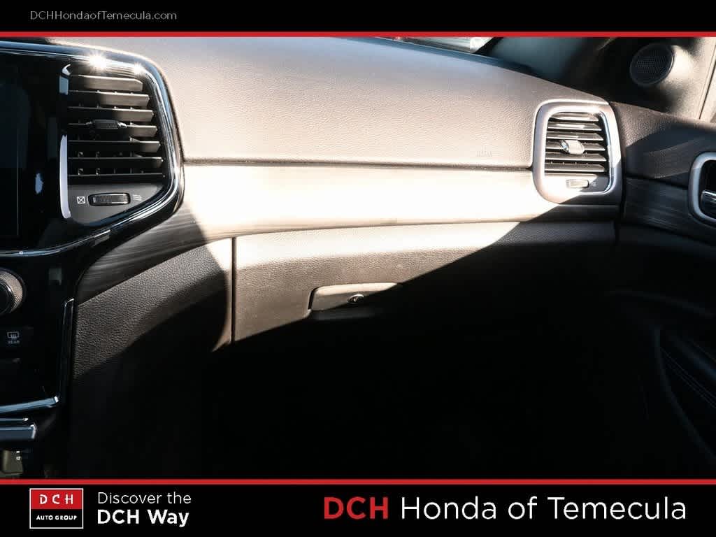 Thumbnail: 2019 Jeep Grand Cherokee - 14