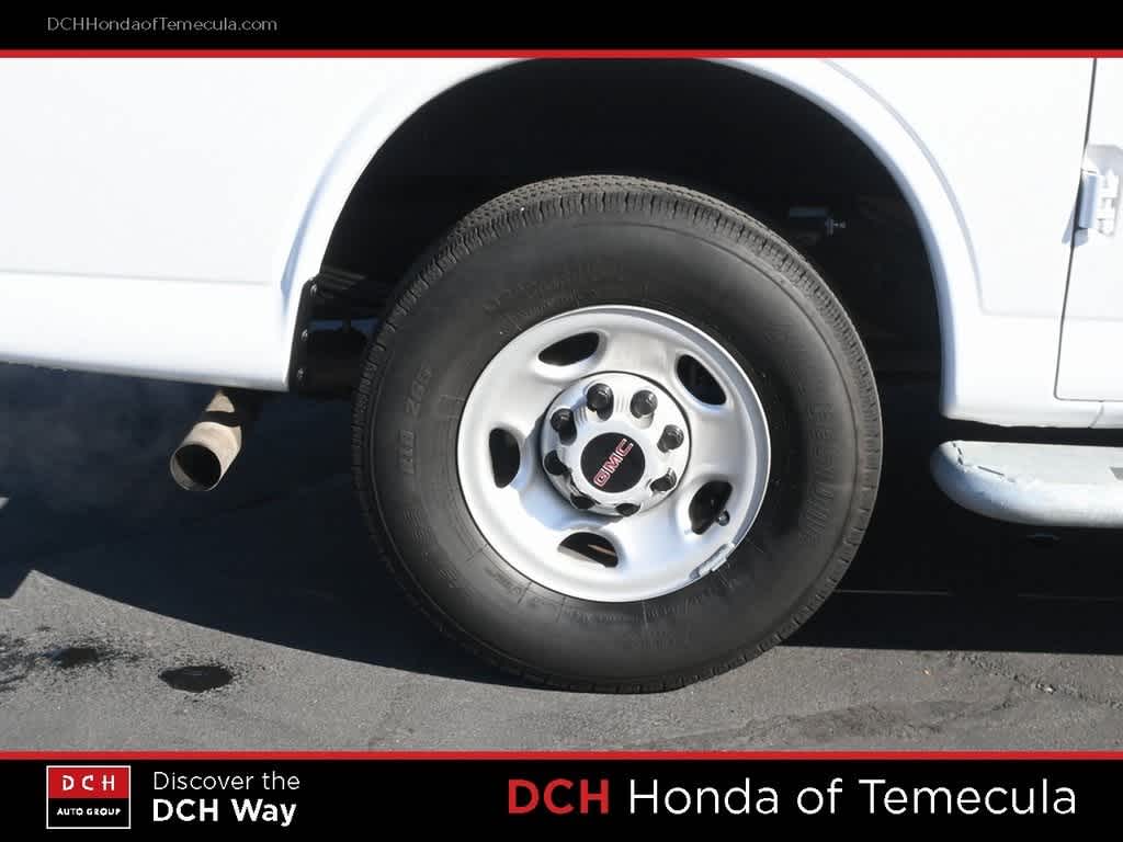 Thumbnail: 2024 GMC Savana - 23