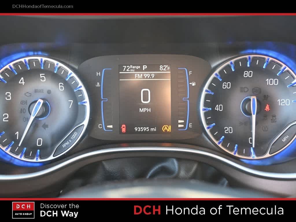 Thumbnail: 2018 Chrysler Pacifica - 10