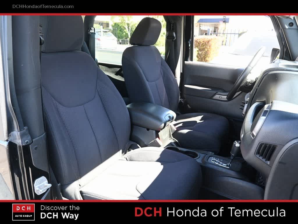 Thumbnail: 2013 Jeep Wrangler - 18