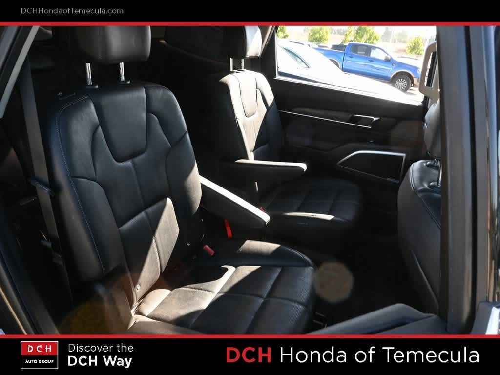 Thumbnail: 2021 Kia Telluride - 19