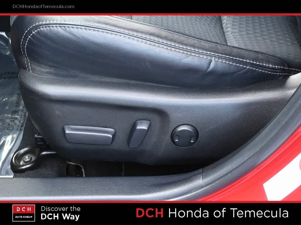 Thumbnail: 2014 Toyota Camry - 17