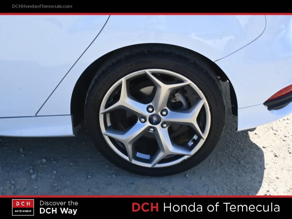 Thumbnail: 2016 Ford Focus - 22