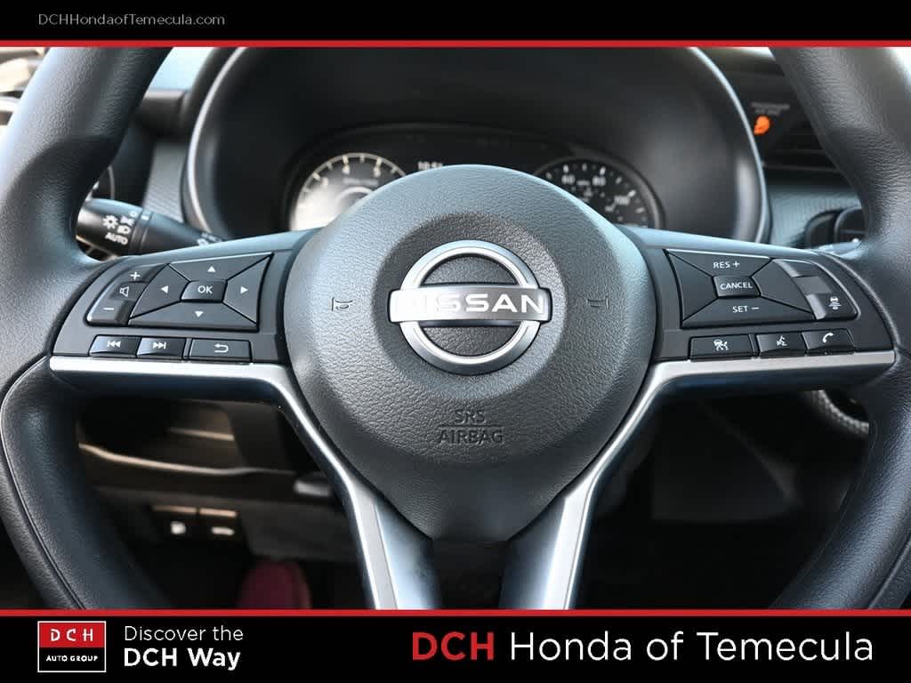 Thumbnail: 2022 Nissan Kicks - 9