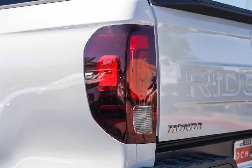Thumbnail: 2026 Honda Ridgeline - 8