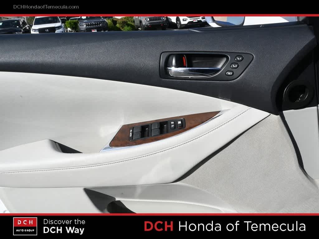 Thumbnail: 2011 Lexus ES - 16