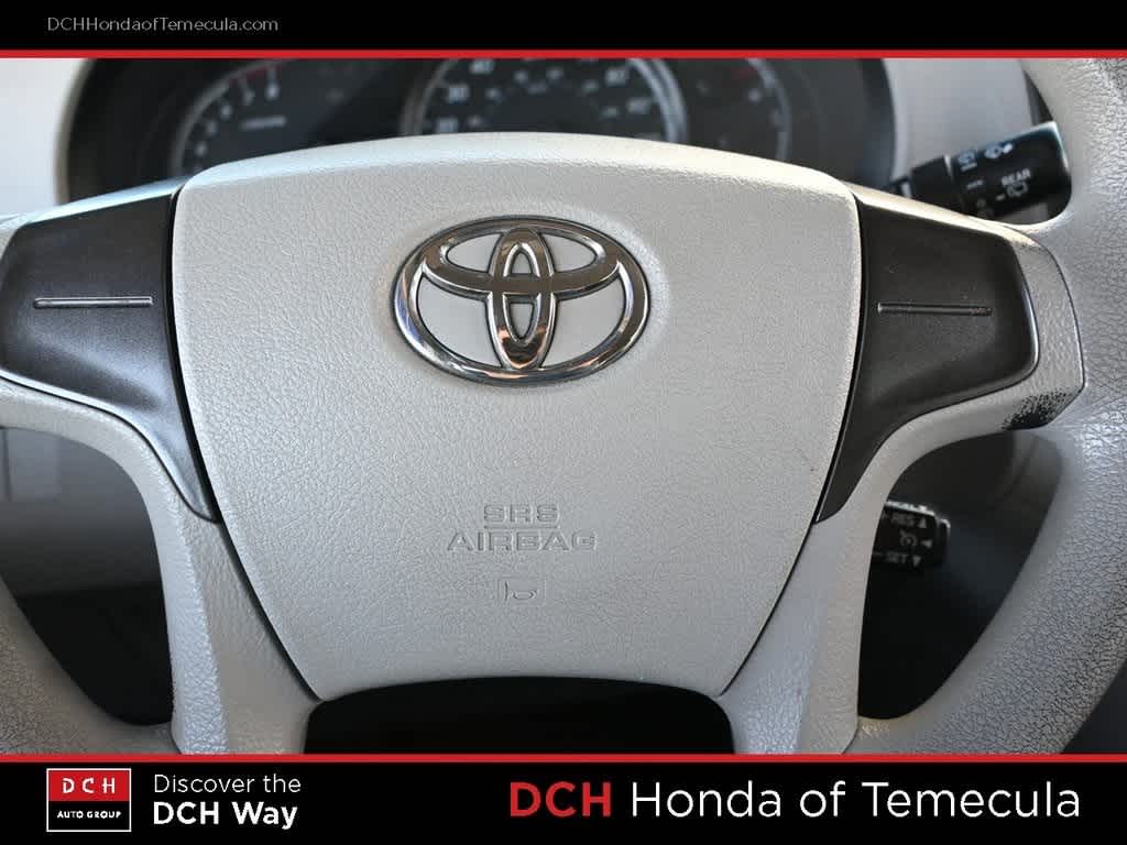 Thumbnail: 2011 Toyota Sienna - 9