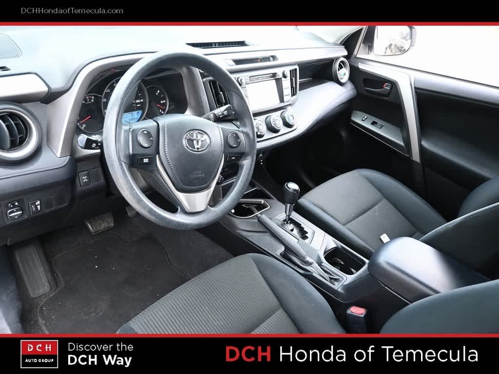 Thumbnail: 2016 Toyota RAV4 - 8