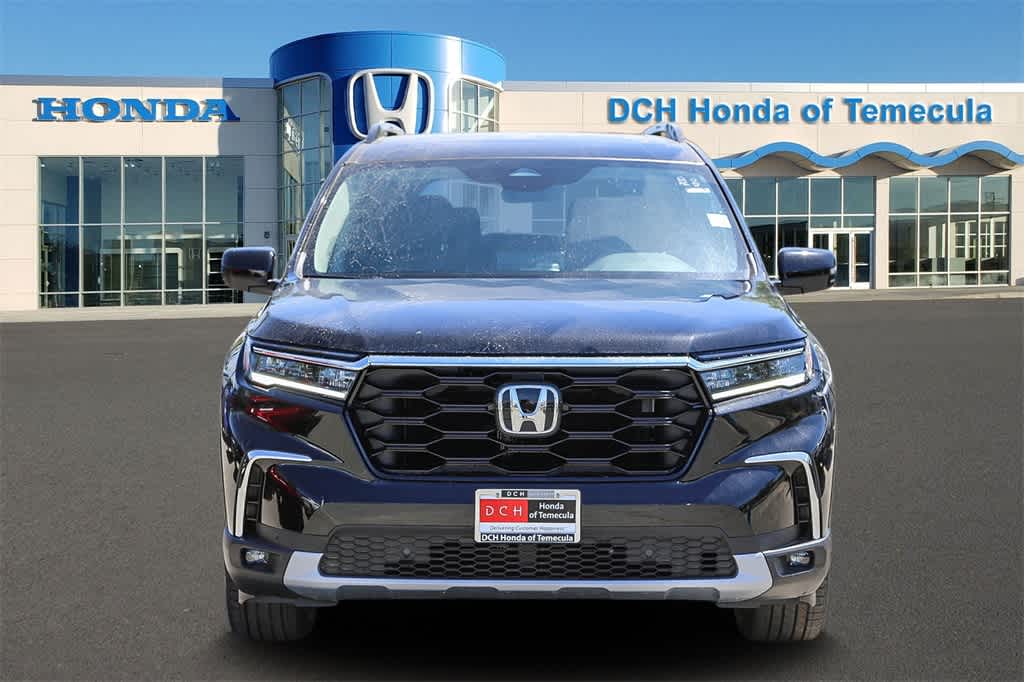 2025 Honda Pilot Touring 2