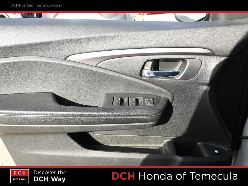Thumbnail: 2020 Honda Pilot - 14