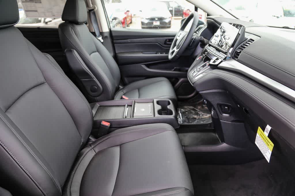 Thumbnail: 2026 Honda Odyssey - 17