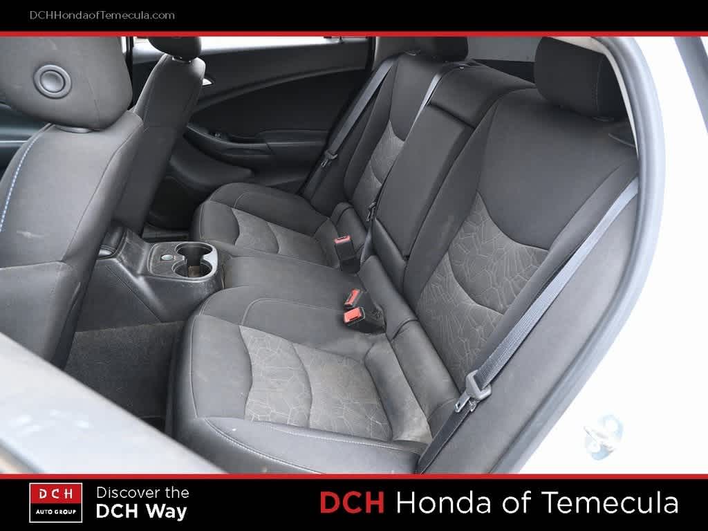 2018 Chevrolet Volt LT 18