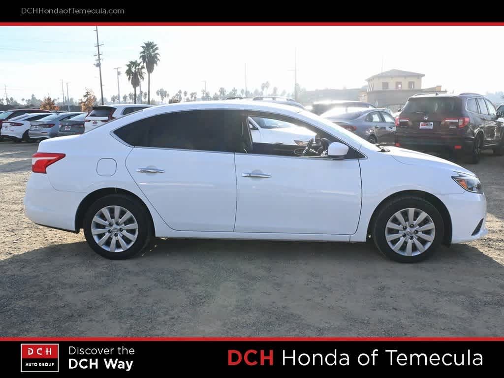 Thumbnail: 2017 Nissan Sentra - 5