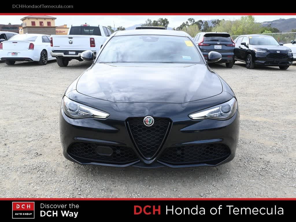 Thumbnail: 2023 Alfa Romeo Giulia - 2