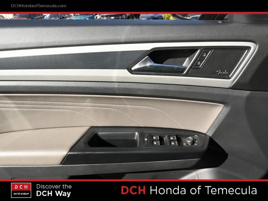 Thumbnail: 2021 Volkswagen Atlas - 16