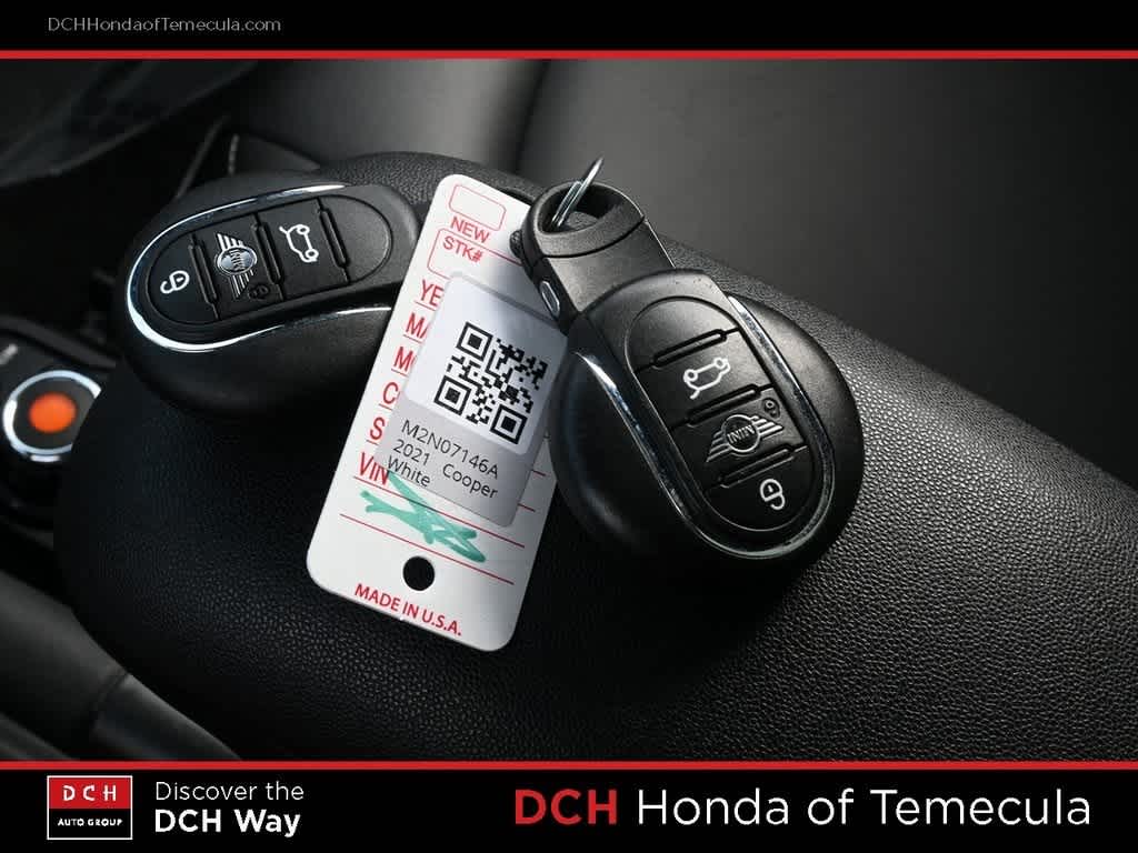 Thumbnail: 2021 MINI Cooper Hardtop - 14