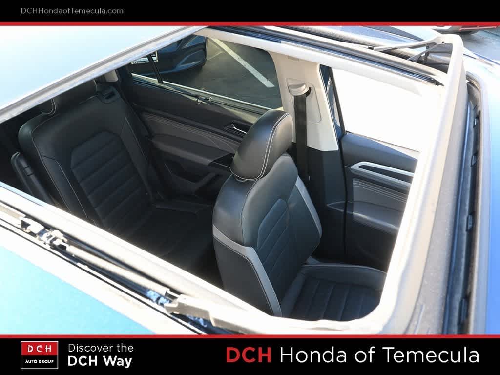 Thumbnail: 2021 Volkswagen Atlas - 24