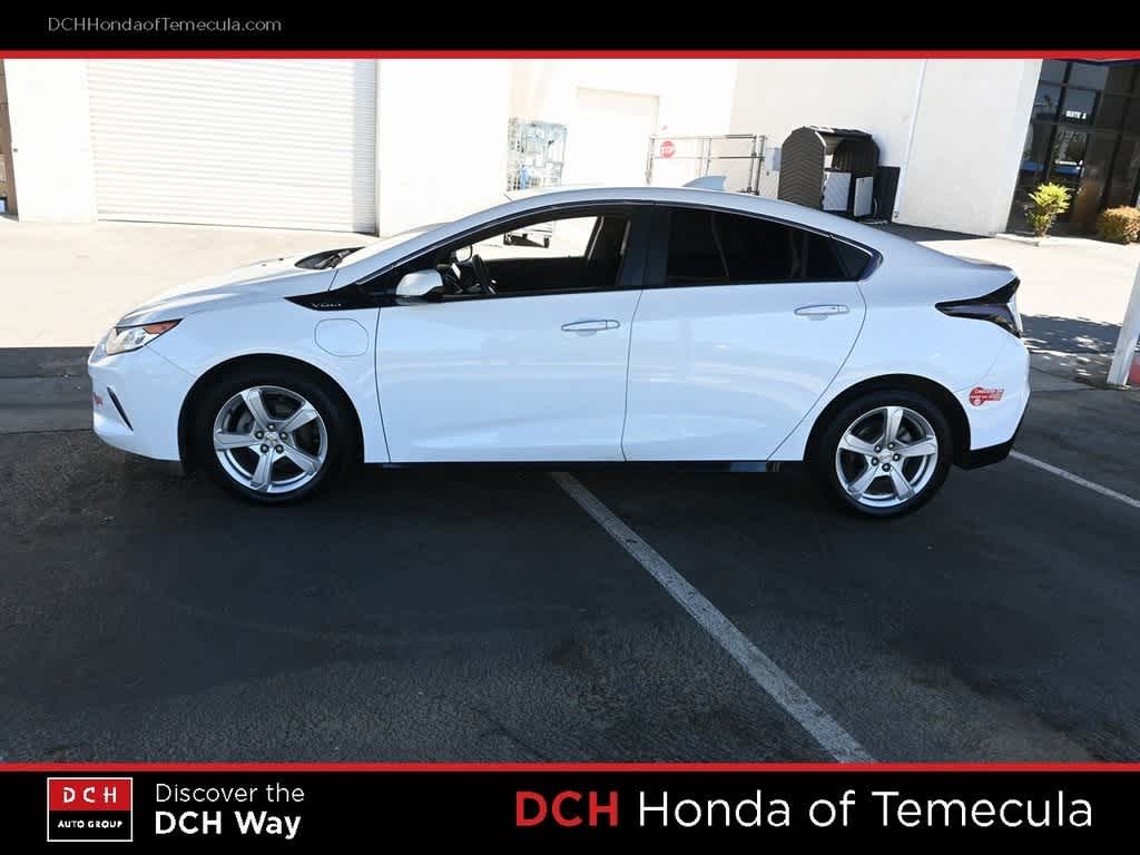 Thumbnail: 2018 Chevrolet Volt - 4