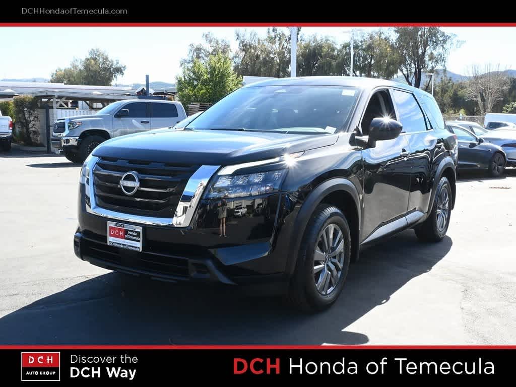 Thumbnail: 2024 Nissan Pathfinder - 1