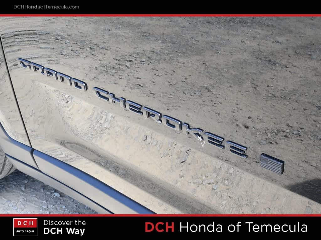 Thumbnail: 2022 Jeep Grand Cherokee - 7
