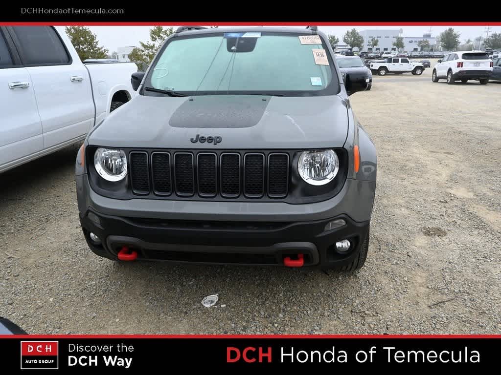 2023 Jeep Renegade Trailhawk photo 2