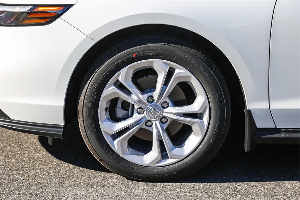 2025 Honda Accord LX 10