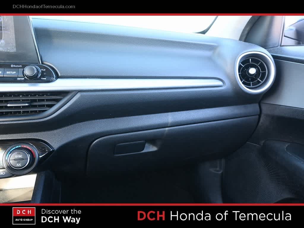 Thumbnail: 2019 Kia Forte - 13