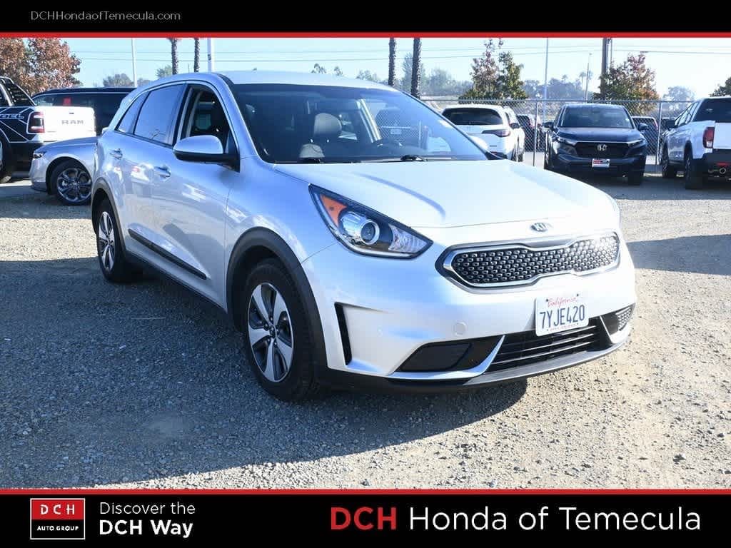 Used 2017 Kia Niro FE SUV