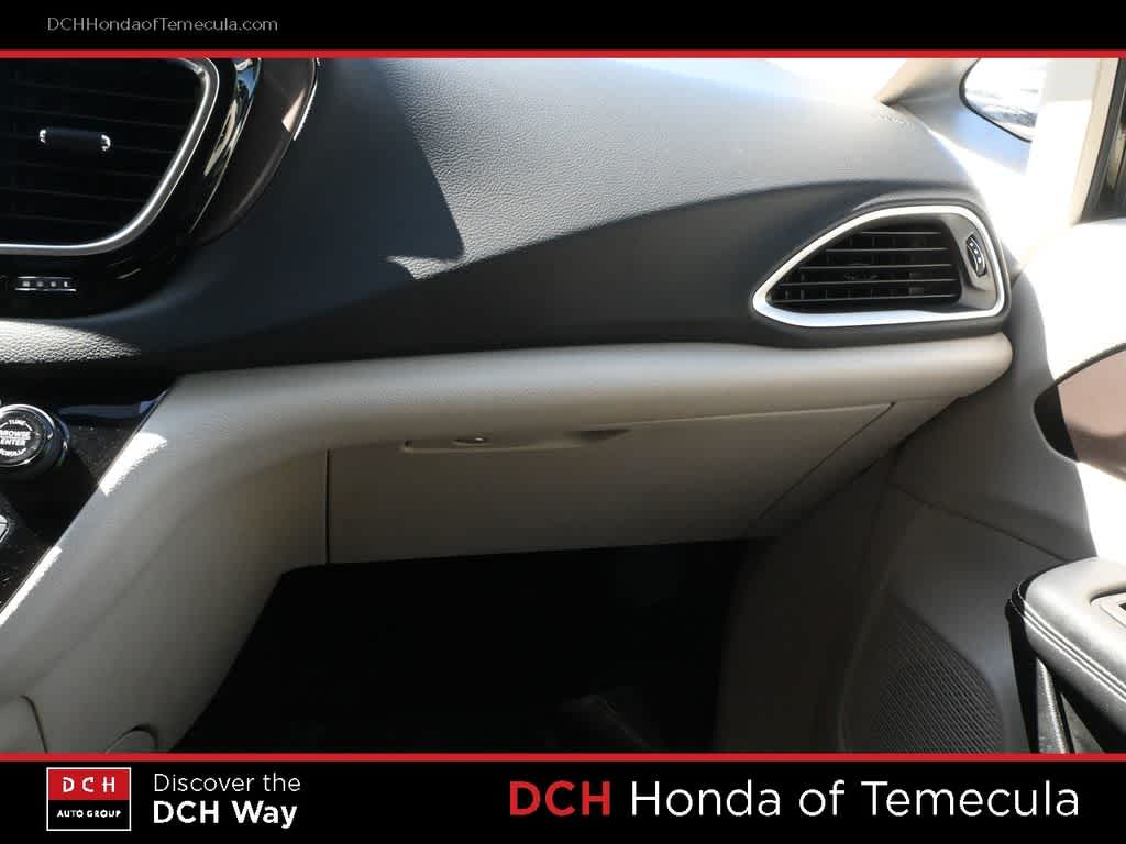 Thumbnail: 2023 Chrysler Voyager - 13